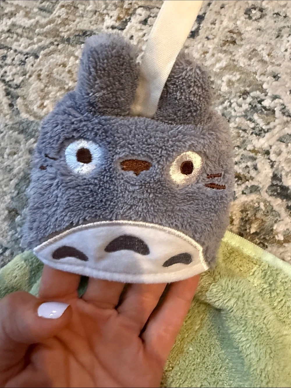 Green Totoro-Style Hooded Baby Comfort Bib
